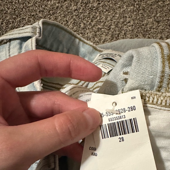 Abercrombie and fitch straight leg jeans - Picture 5 of 5